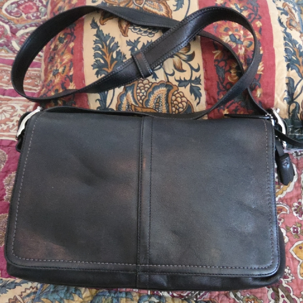 Coach Black Leather Shoulder Bag